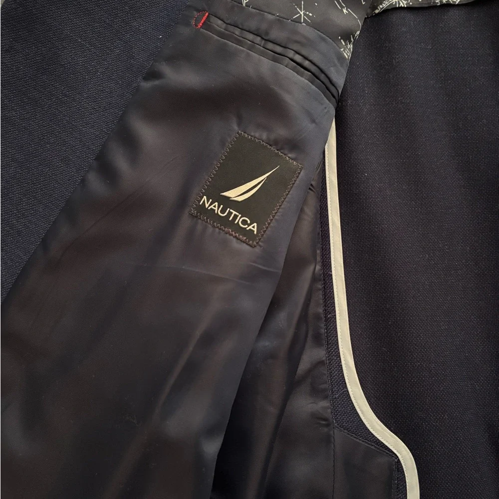 Nautica Navy Blue Sport Coat - Size 42S - Picture 3 of 5